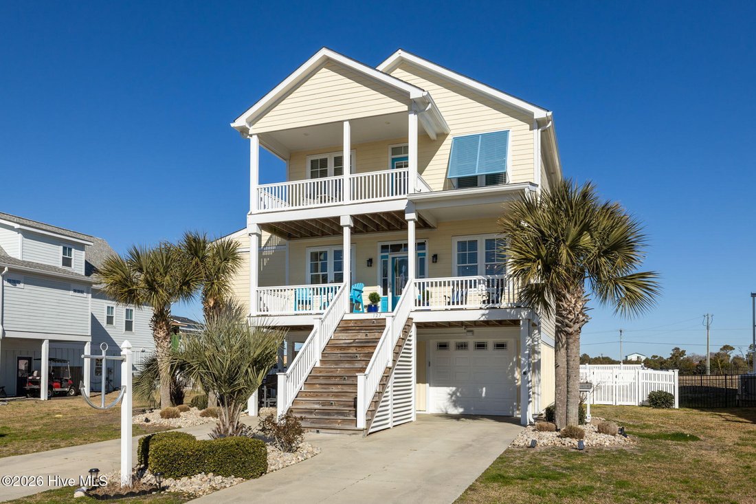 House in Harkers Island, North Carolina, United States 1 - 16982850