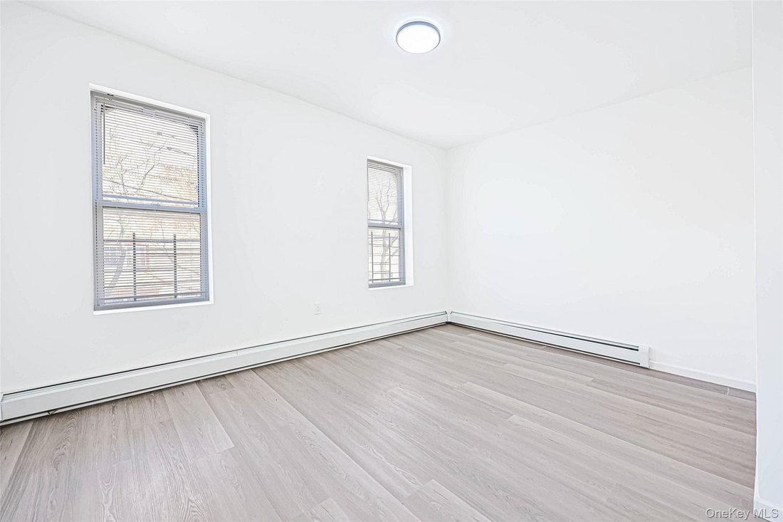 House in New York, New York, United States 5 - 16978924