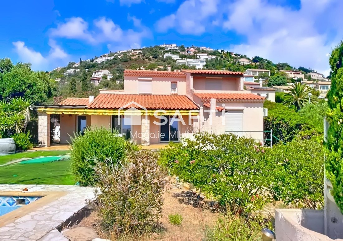 Casa a Saint-Raphaël, Provenza-Alpi-Costa Azzurra, Francia 1 - 16035588