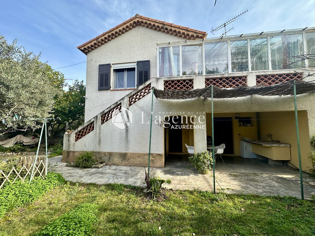 House in Val Fleuri-Montaleigne, Cagnes-sur-Mer, France 2 - 16983320