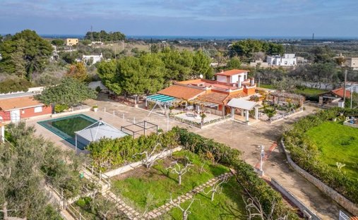 Villa in Zentrum, Carovigno, Apulien 1