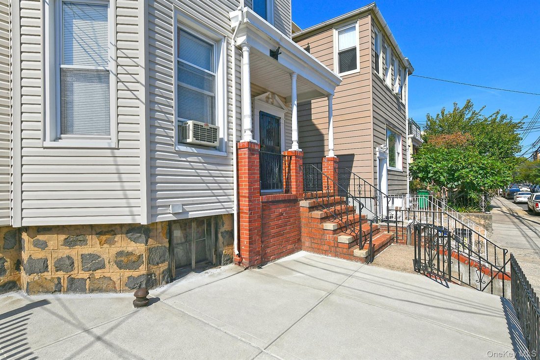 House in New York, New York, United States 2 - 16979216