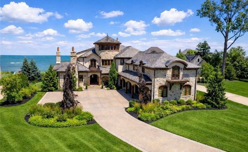 House in Avon Lake, Ohio, United States 1