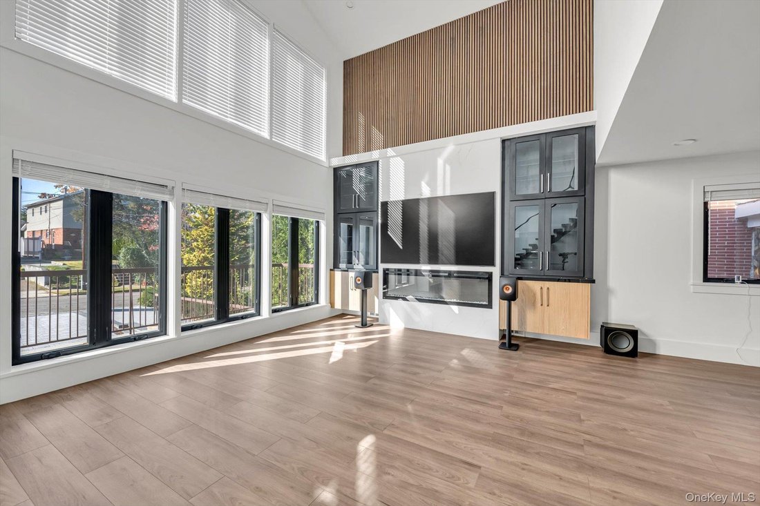 House in New York, New York, United States 5 - 16978527