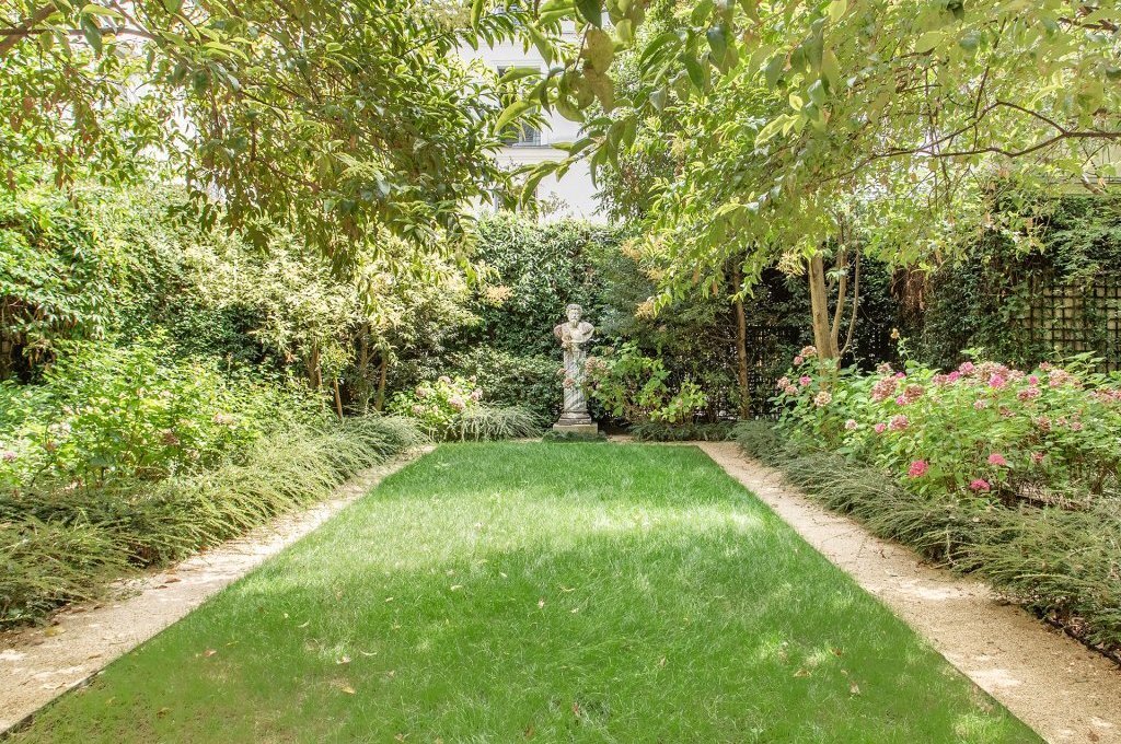 Townhouse in Grange Aux Belles-Terrage, Paris 10e Arrondissement, Paris 2 - 16983368