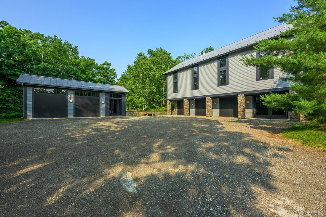House in Austerlitz, New York, United States 5 - 16979802