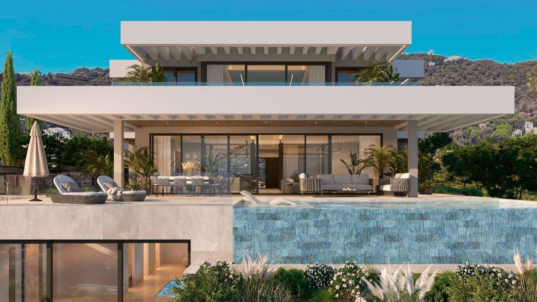 Villa in El Madroñal, Benahavis, Spain 2 - 16984076