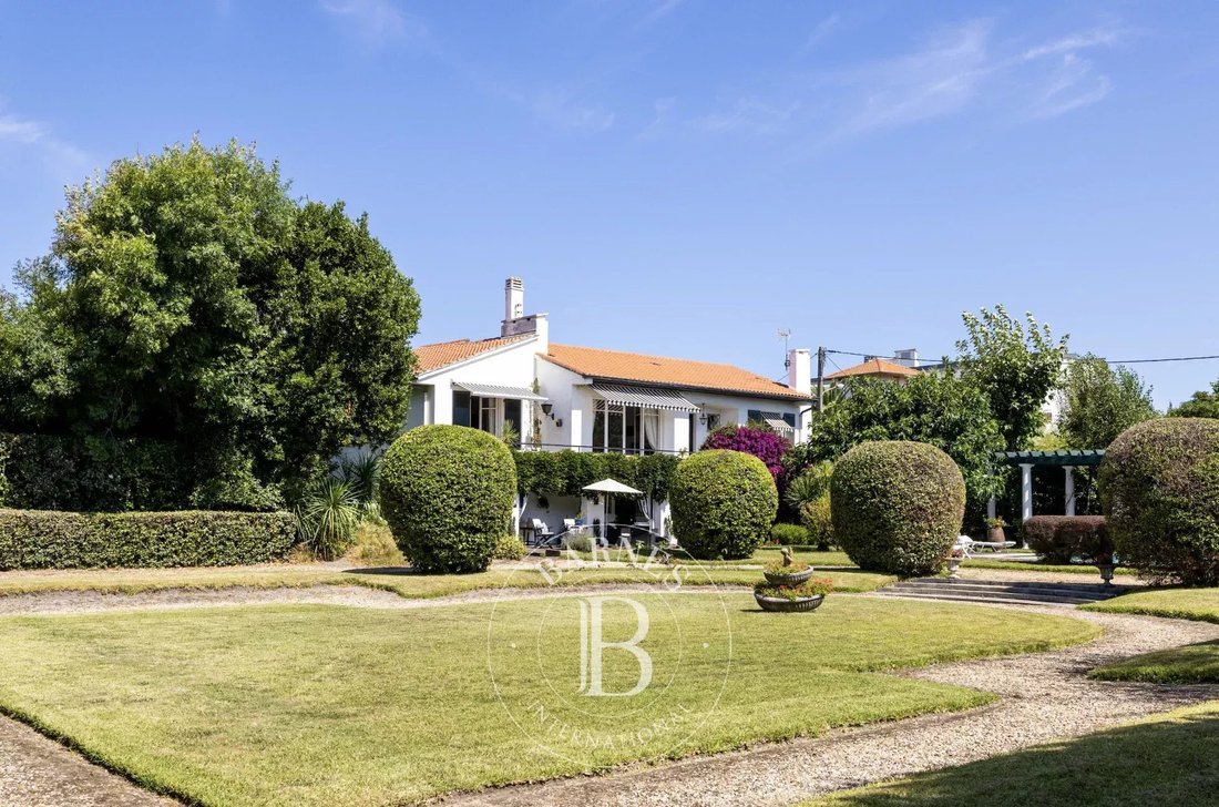 House in Anglet, Nouvelle-Aquitaine, France 1 - 16964349