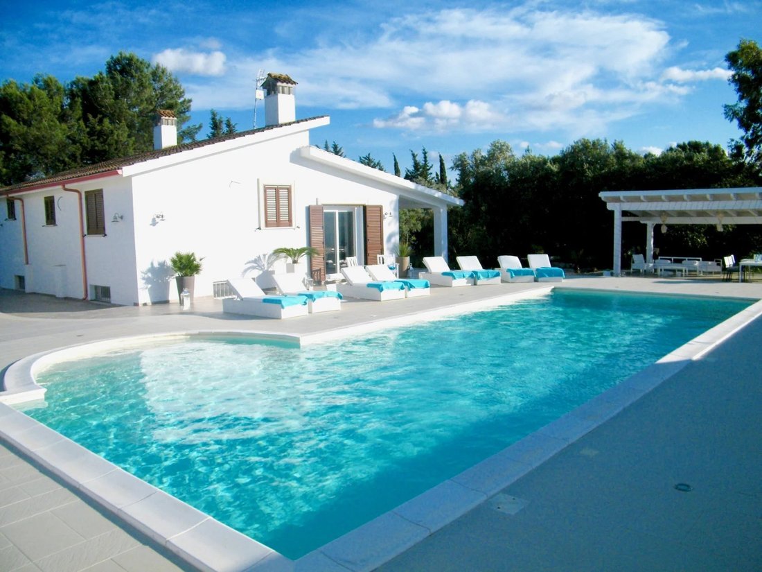 Villa in Oria, Apulia, Italy 1 - 16087842