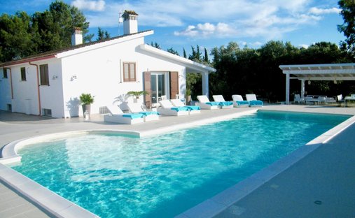 Villa a Oria, Puglia, Italia 1