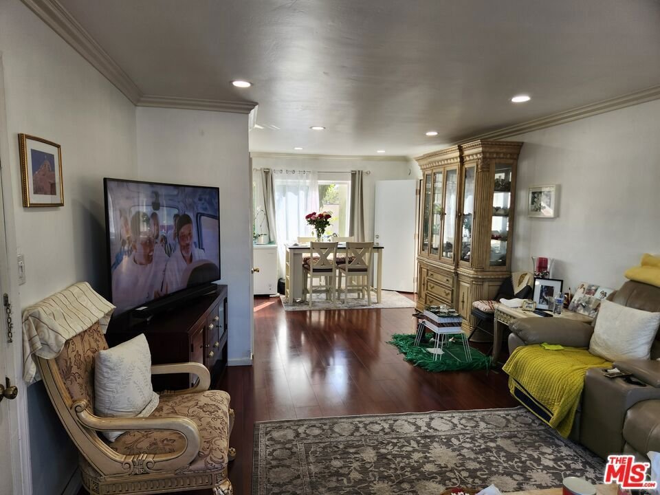 Inglewood, California, United States 2 - 16985424