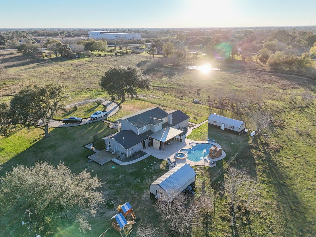 House in Waller, Texas, United States 3 - 16982626