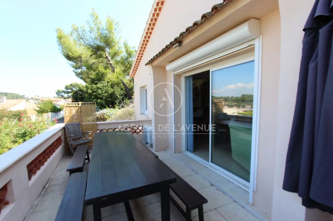 House in Village, Saint-Mandrier-sur-Mer, France 3 - 16981445