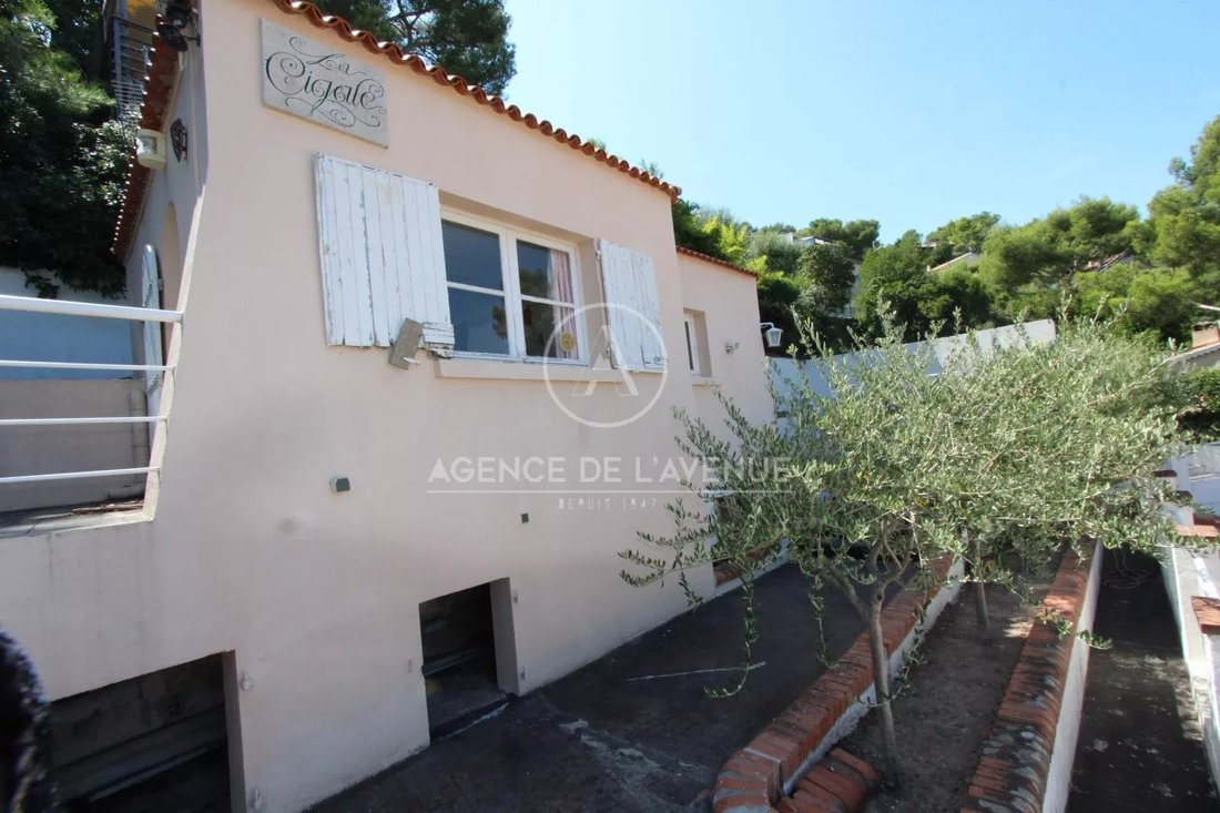 House in Village, Saint-Mandrier-sur-Mer, France 4 - 16981445