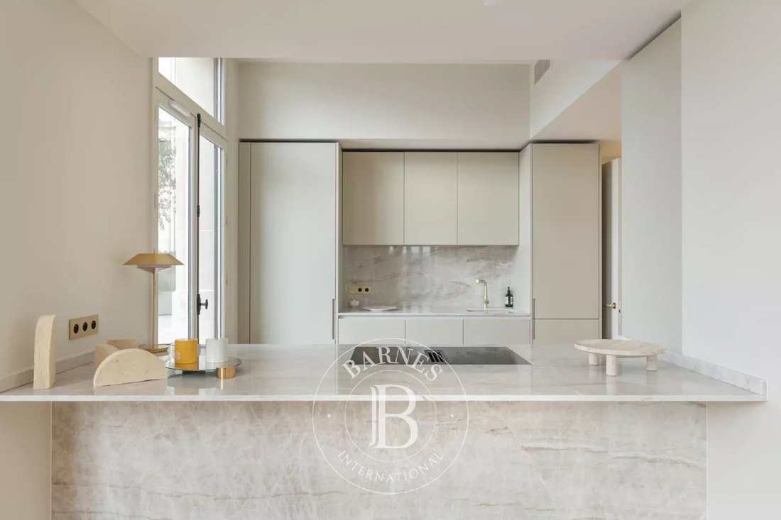Apartment in Muette Nord, Paris 16e Arrondissement, Paris 5 - 16981344