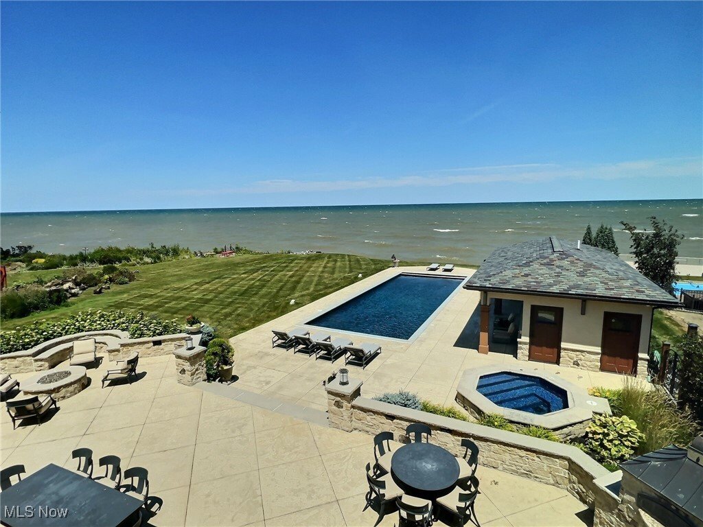 House in Avon Lake, Ohio, United States 2 - 16982386