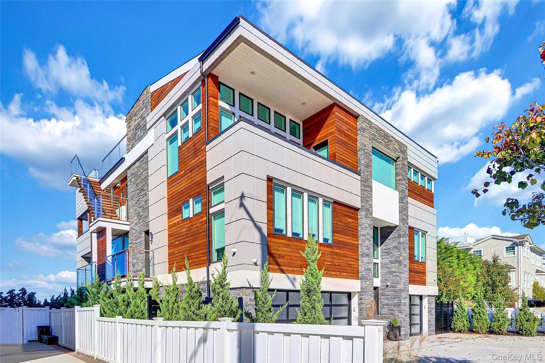 House in Point Lookout, New York, United States 1 - 16980942