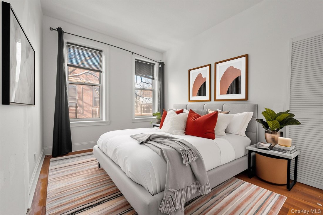 House in New York, New York, United States 2 - 16979510