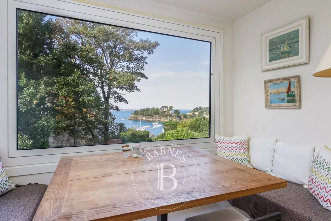 Villa in Saint-Briac-sur-Mer, Brittany, France 1 - 15564049