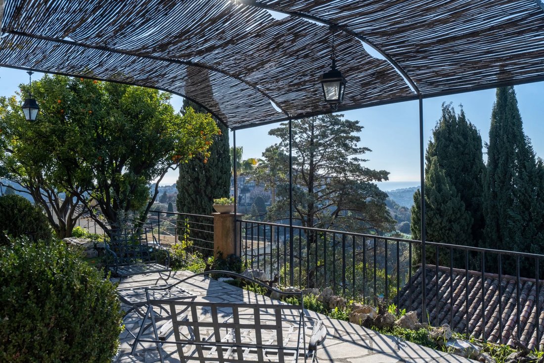 Villa in Saint-Paul-de-Vence, Provence-Alpes-Côte d'Azur, France 4 - 16983356
