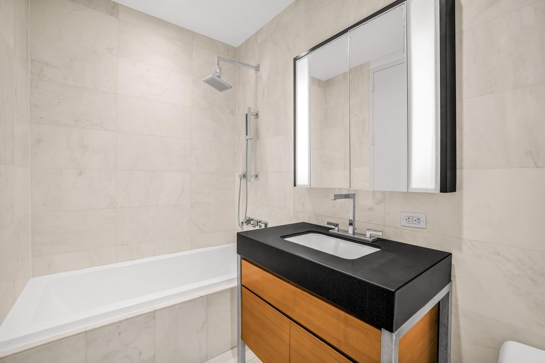 Condo in New York, New York, United States 5 - 15670108