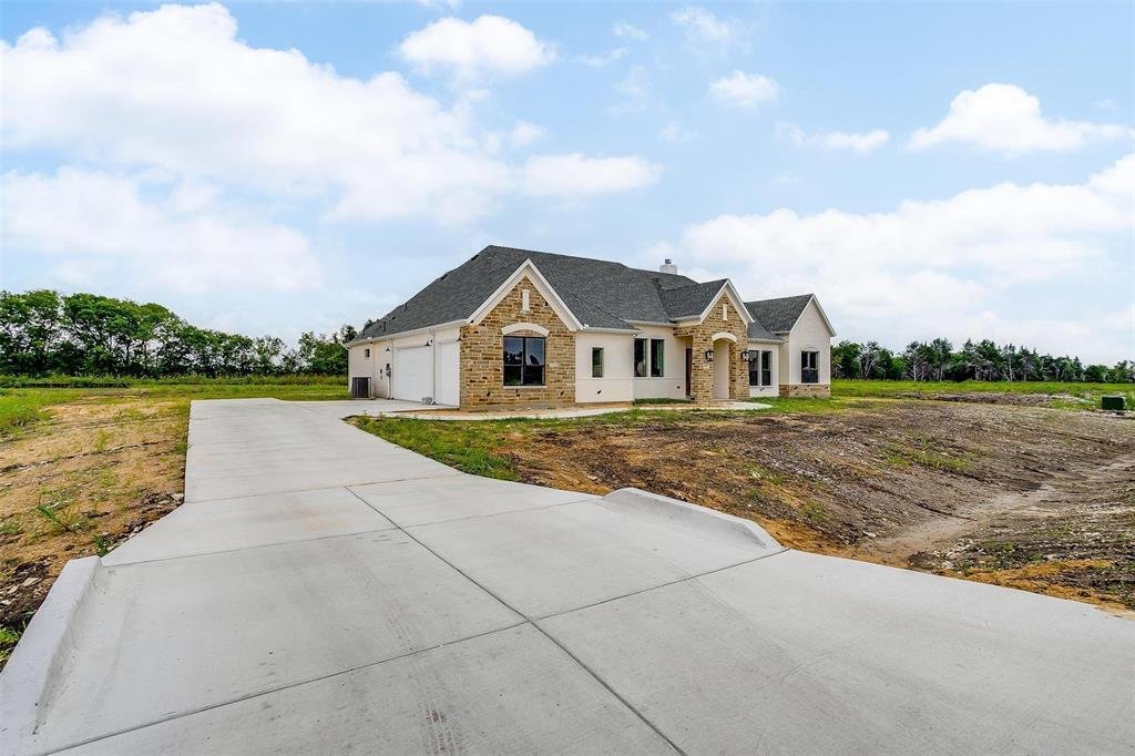 House in Waxahachie, Texas, United States 2 - 16983067