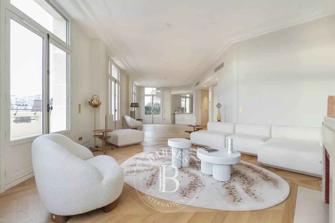 Apartment in Muette Nord, Paris 16e Arrondissement, Paris 2 - 16981344