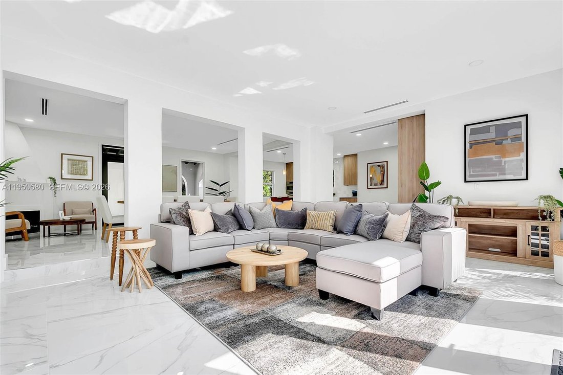 House in Miami, Florida, United States 5 - 16977482