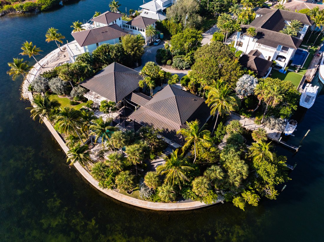 Estate in Coral Gables, Florida, United States 4 - 16981791