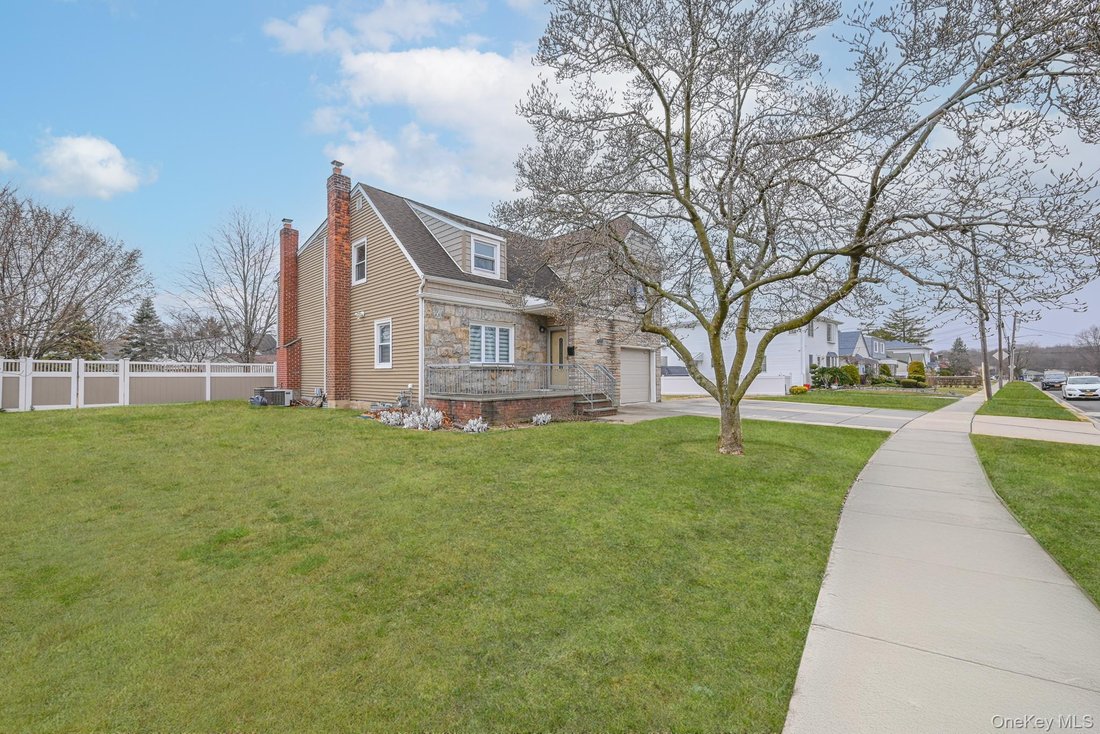 House in Valley Stream, New York, United States 2 - 16979087