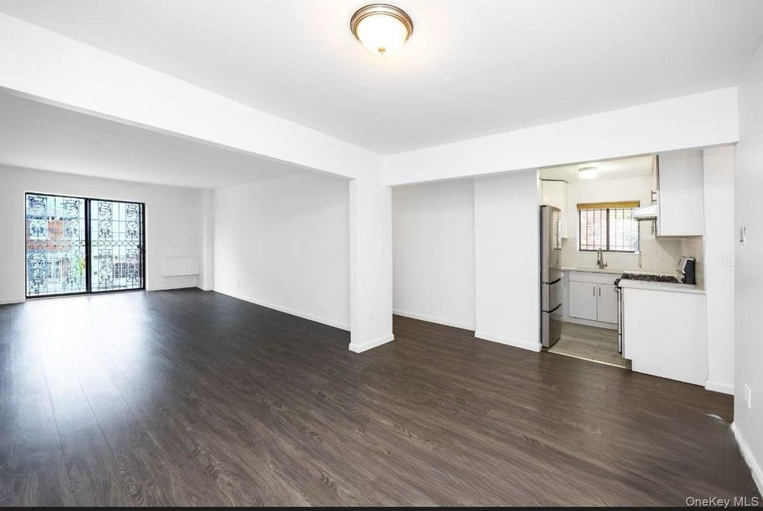 House in New York, New York, United States 5 - 16978113