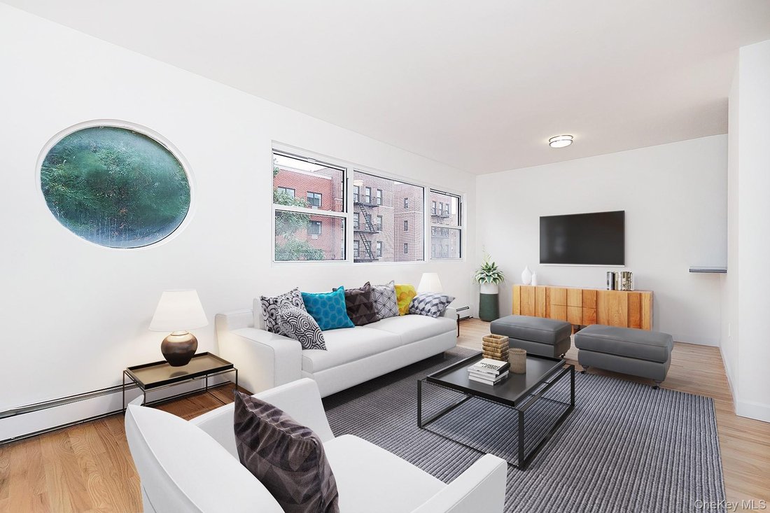 New York, New York, United States 4 - 16979744