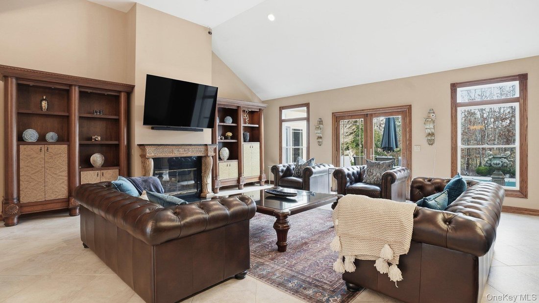 House in East Quogue, New York, United States 3 - 16978482