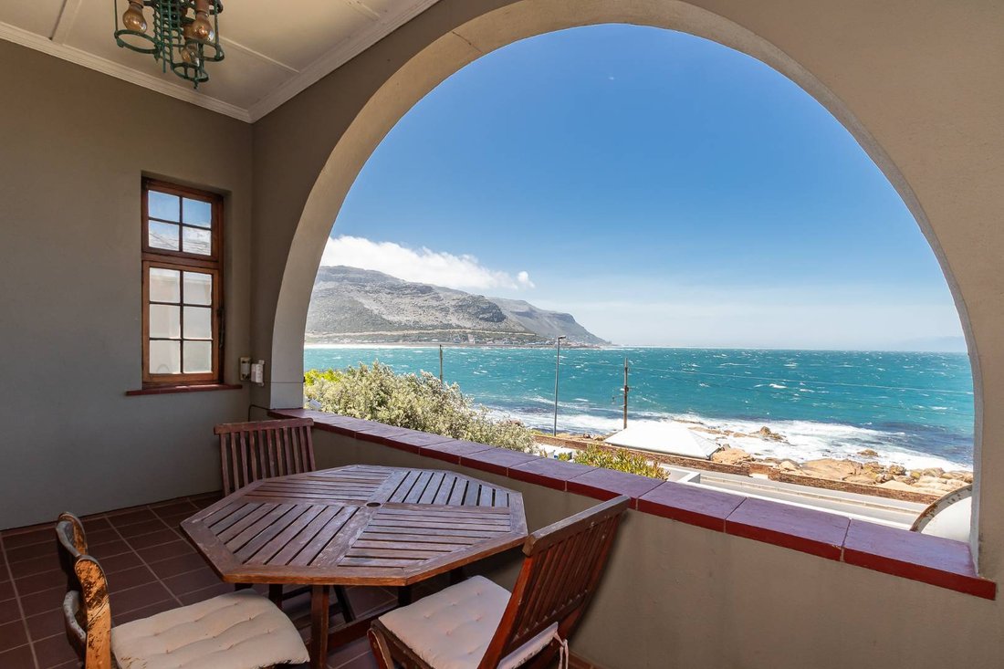House in Fish Hoek, Cape Town, South Africa 2 - 16977852