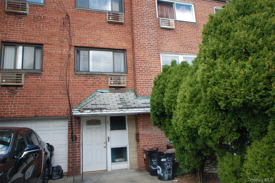 House in New York, New York, United States 1 - 16980754