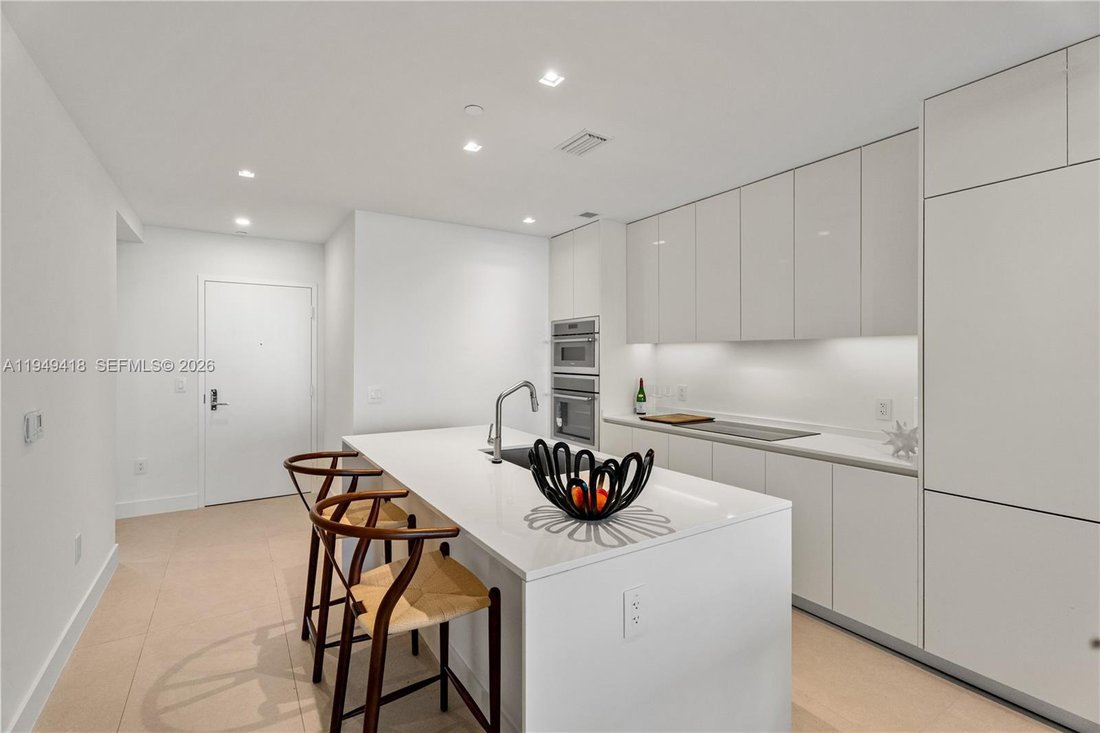 Condo in Miami, Florida, United States 3 - 16983157