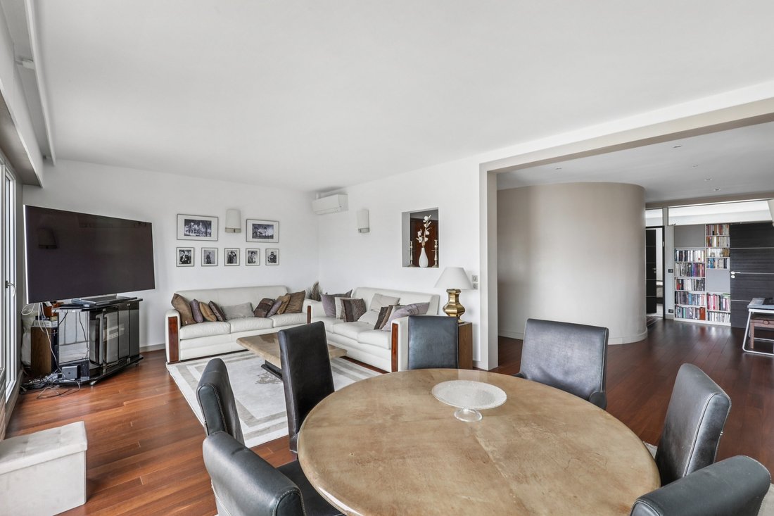 Apartment in La Plaine des Sablons, Neuilly-sur-Seine, France 5 - 16985201