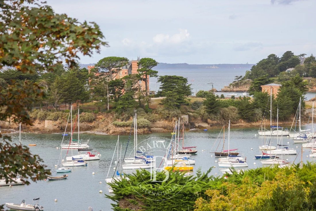 Villa in Saint-Briac-sur-Mer, Brittany, France 2 - 15564049