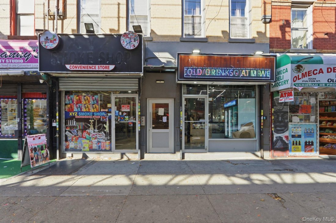 New York, New York, United States 4 - 16980814