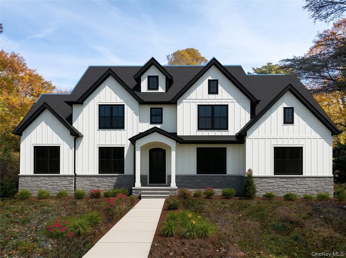 House in Yaphank, New York, United States 1 - 16979891