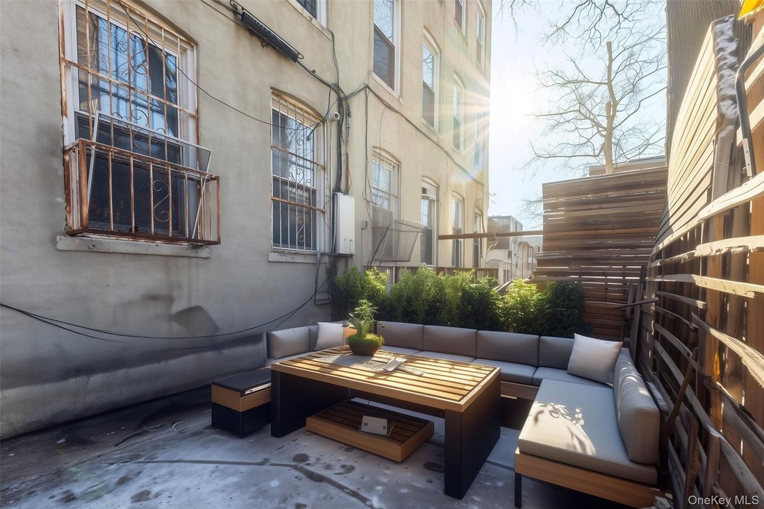 House in New York, New York, United States 3 - 16979510