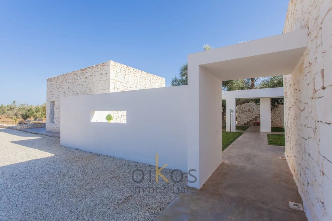 Villa in San Vito dei Normanni, Apulia, Italy 3 - 16147163