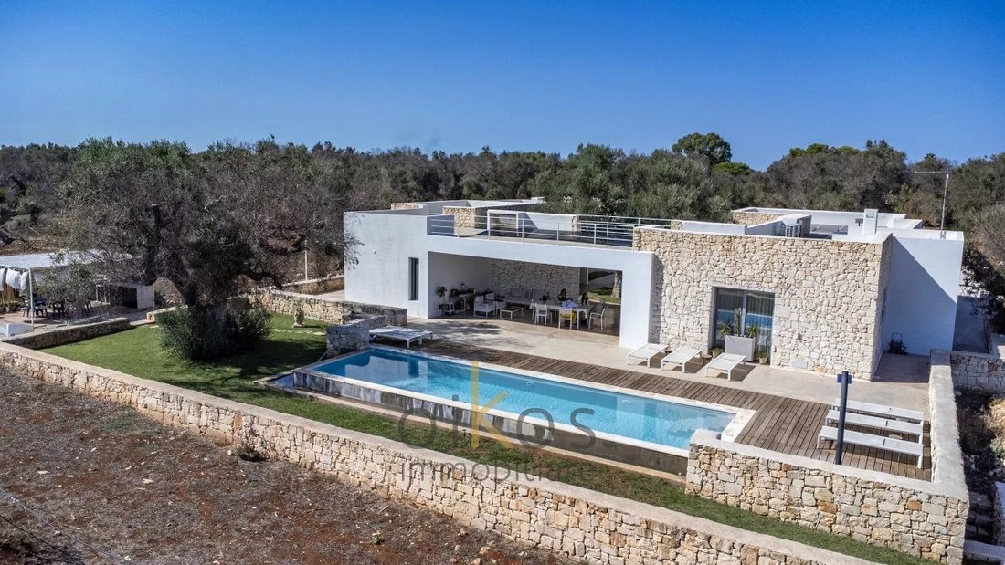 Villa in San Vito dei Normanni, Apulia, Italy 2 - 16147163
