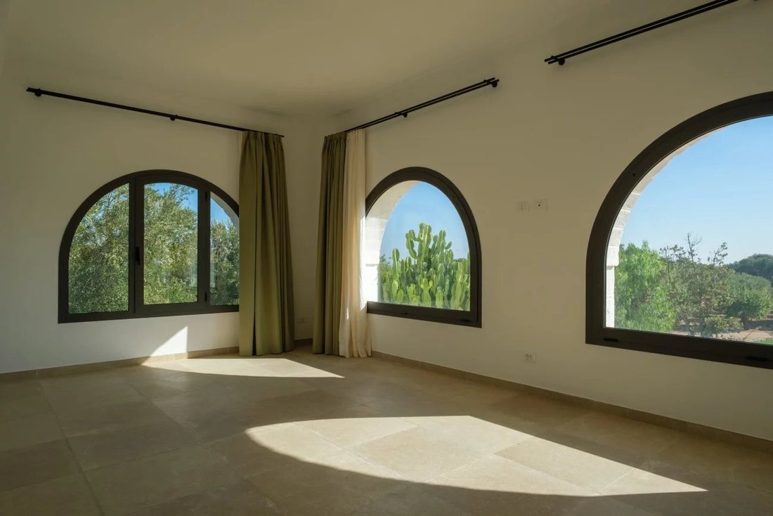 House in Tamburroni-Grottone-Rosara, Ostuni, Apulia 4 - 15728454