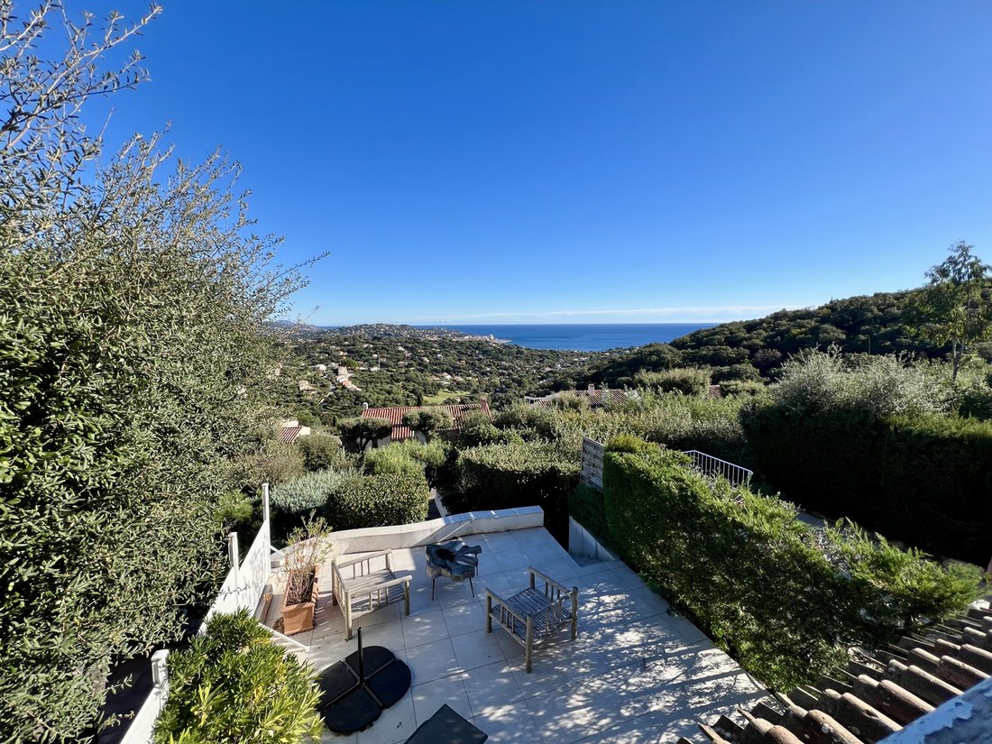 Villa in Ville-Les Saquedes-Le Bouillonnet, Sainte-Maxime, France 1 - 16983341