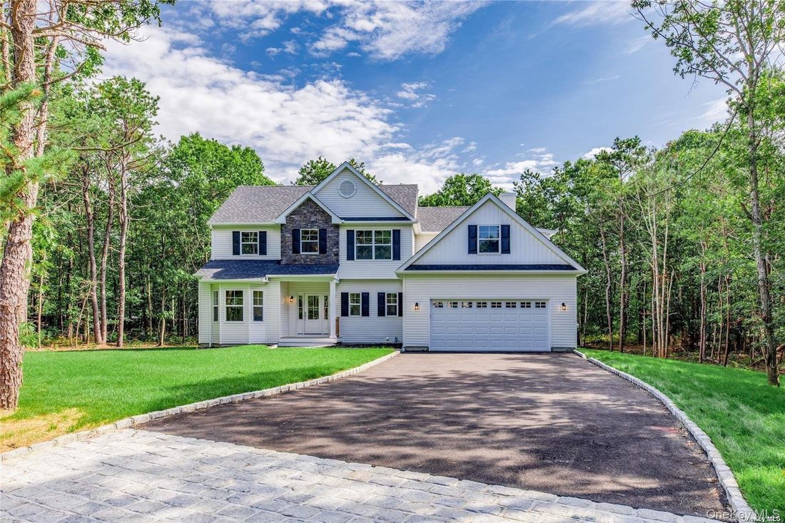 House in Center Moriches, New York, United States 1 - 16978561
