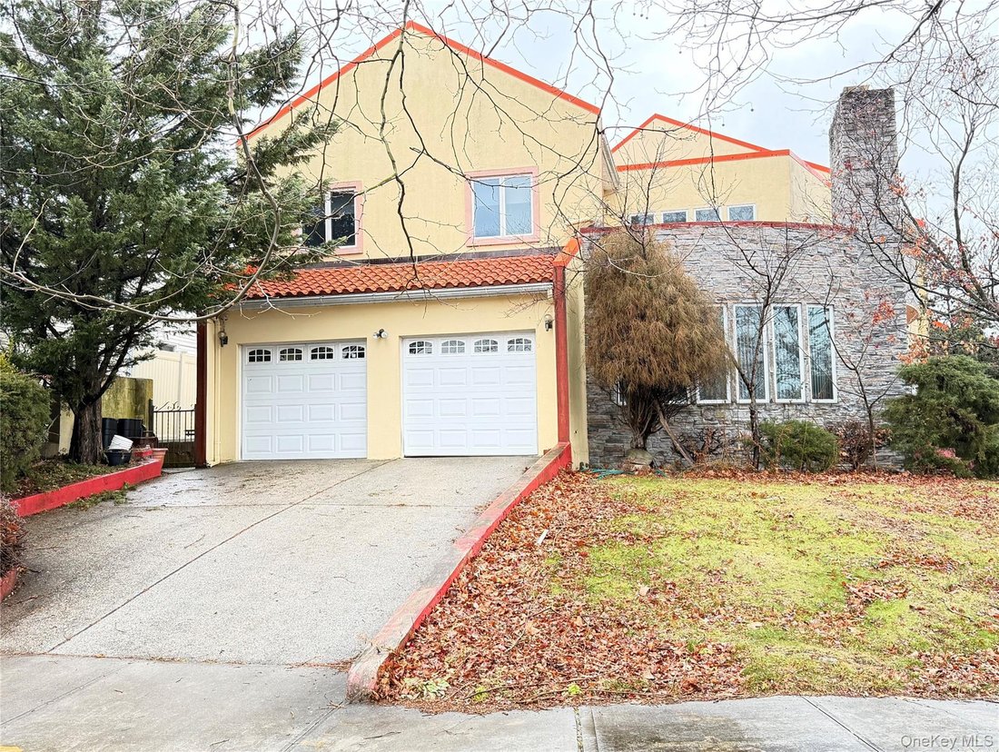 House in New York, New York, United States 2 - 16980082