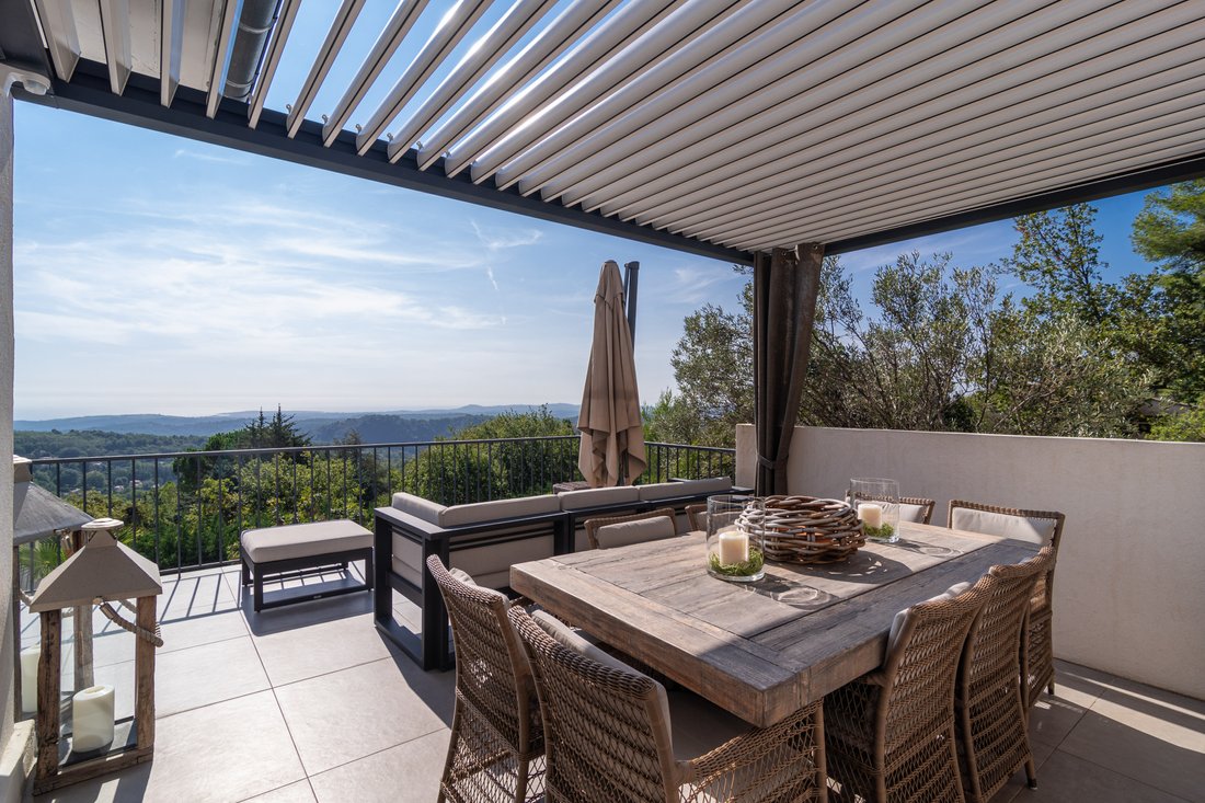 Villa in Tourrettes-sur-Loup, Provence-Alpes-Côte d'Azur, France 4 - 16980660