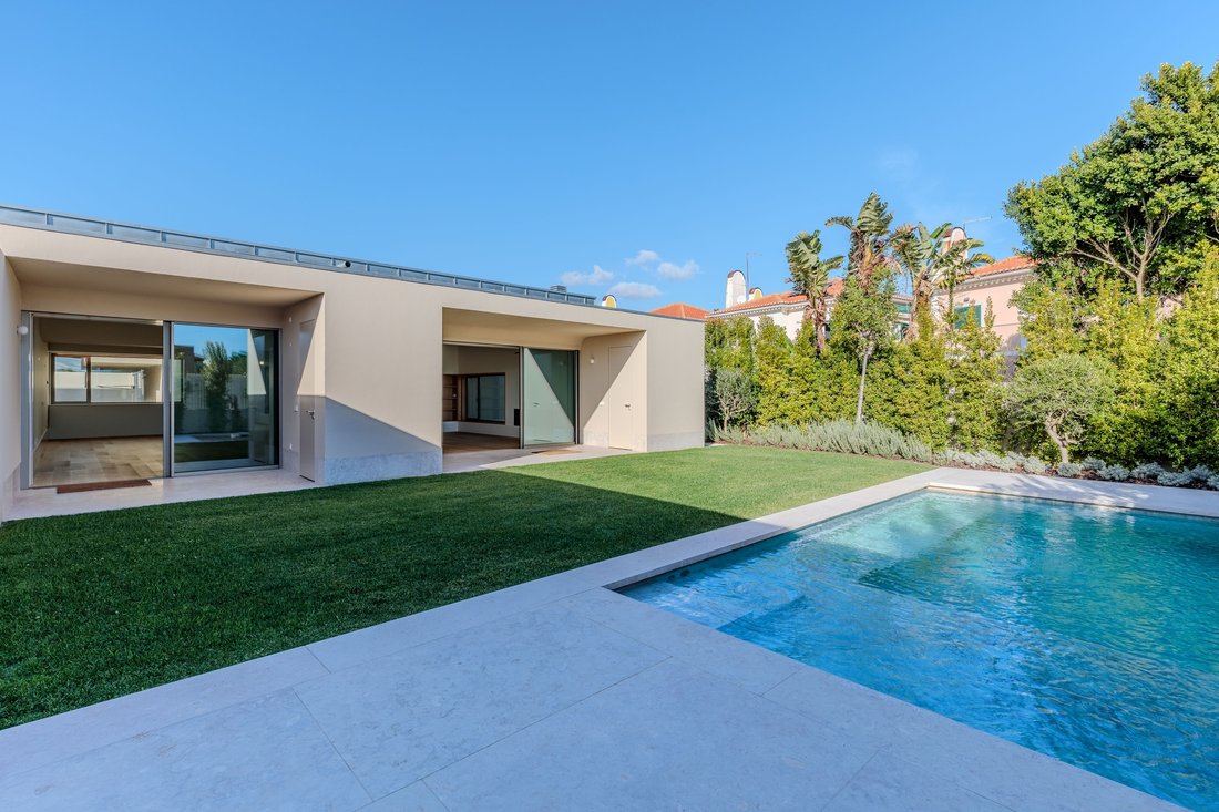 Villa in Cascais e Estoril, Lisbon, Portugal 2 - 16981587