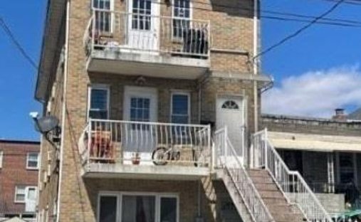 House in New York, New York, United States 1